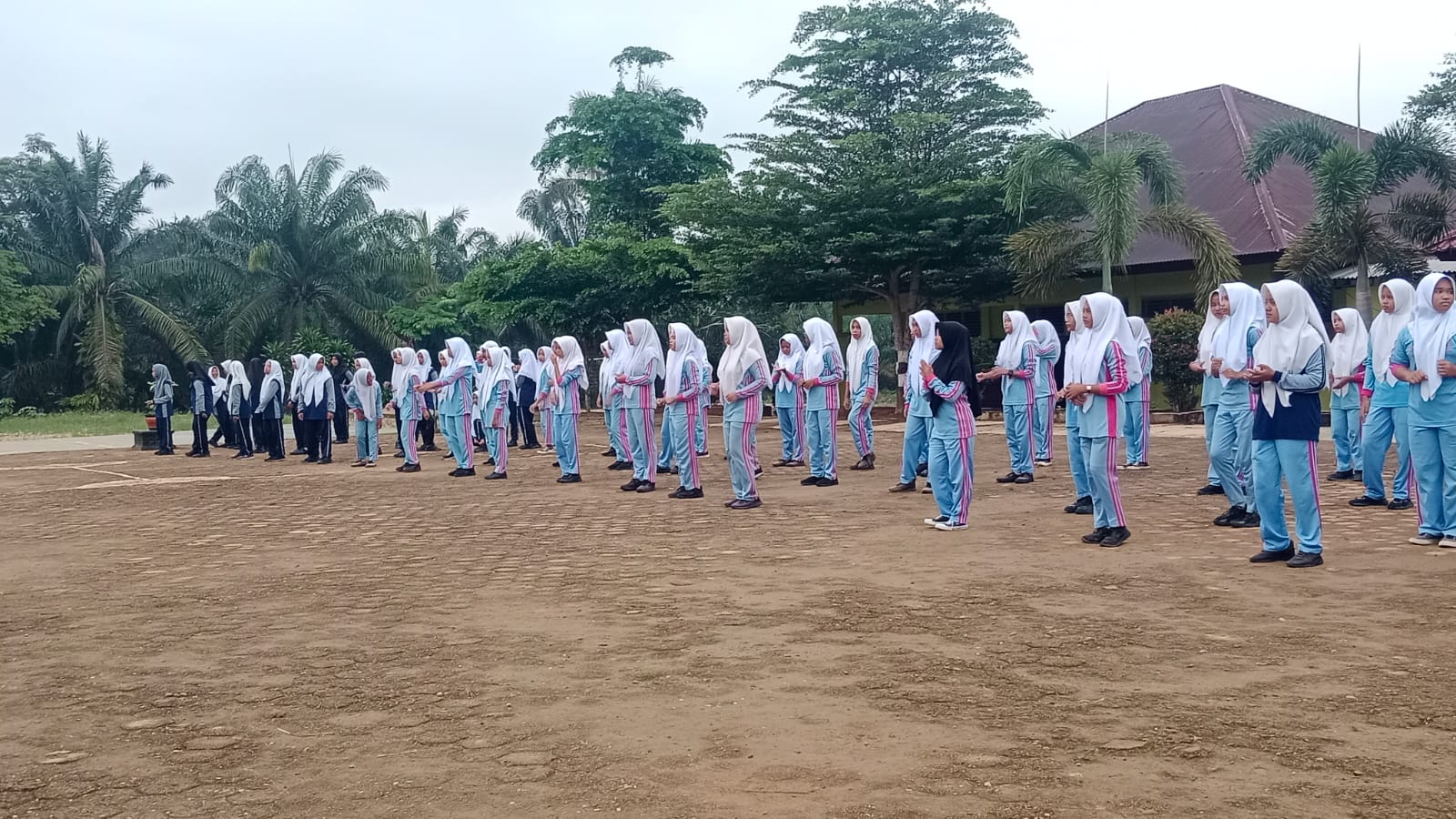 SENAM ANAK INDONESIA HEBAT