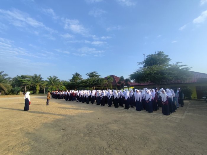 MTsN 4 Tebo Tanamkan Kedisiplinan Lewat Janji Siswa