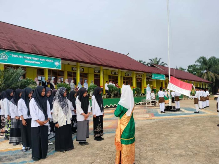 MTsN 4 Tebo Peringati Hari Santri Nasional ke-80 MTsN 4 Tebo Peringati Hari Santri Nasional ke-80