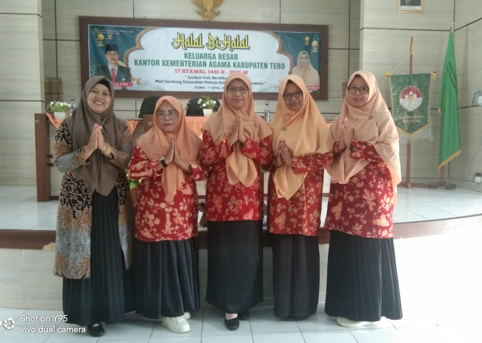 PERTEMUAN RUTIN DHARMA WANITA PERSATUAN (DWP) KANKEMENAG TEBO