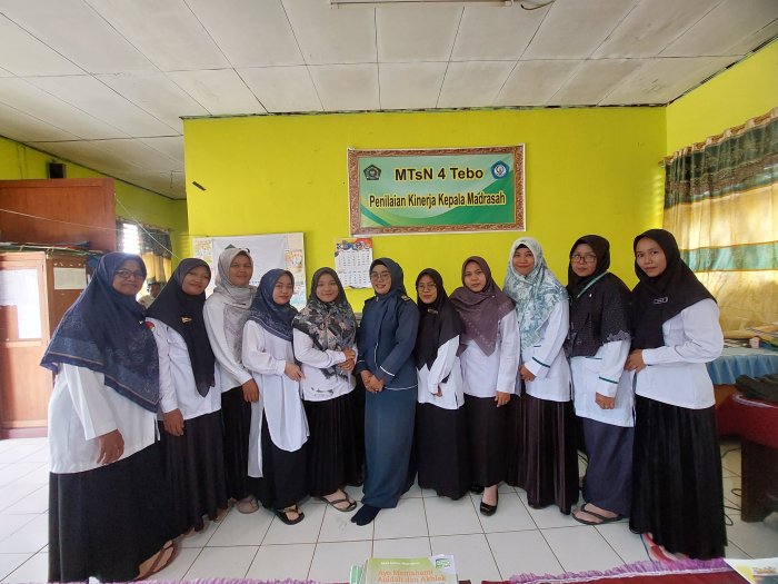 Dewan Guru MTsN 4 Tebo Ikuti Sosialisasi Pencegahan Kanker oleh Yayasan Pencegahan Kanker Nusantara Dewan Guru MTsN 4 Tebo Ikuti Sosialisasi Pencegahan Kanker oleh Yayasan Pencegahan Kanker Nusantara