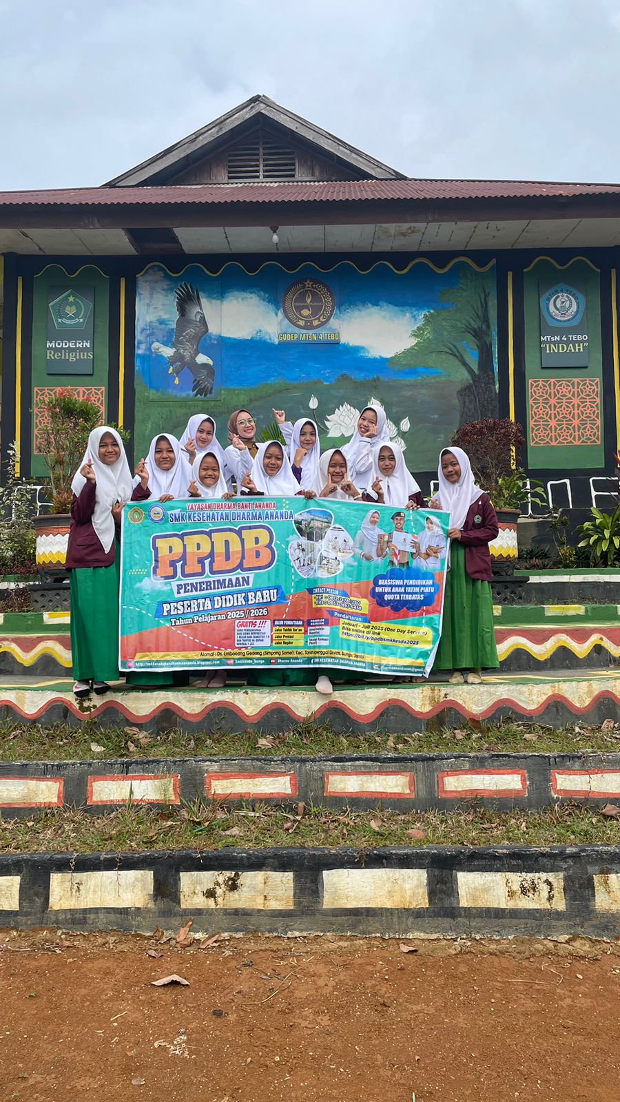 Antusias, Siswa Kelas IX MTsN 4 Tebo Ikuti Sosialisasi Antusias, Siswa Kelas IX MTsN 4 Tebo Ikuti Sosialisasi