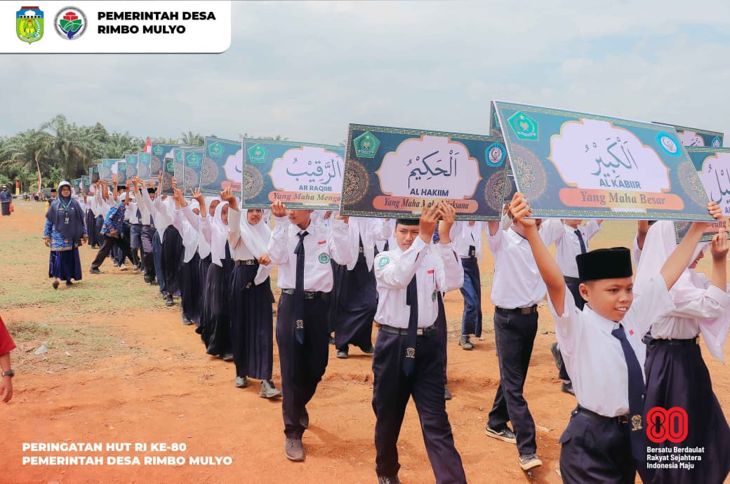 MTs Negeri 4 Tebo Meriahkan Karnaval Desa dan Kecamatan dengan Tema 