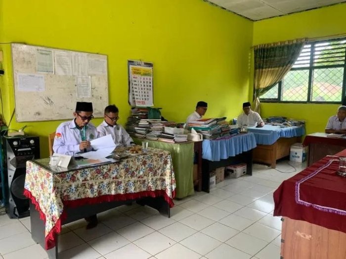 MTsN 4 Tebo Sosialisasikan Kurikulum Berbasis Cinta MTsN 4 Tebo Sosialisasikan Kurikulum Berbasis Cinta