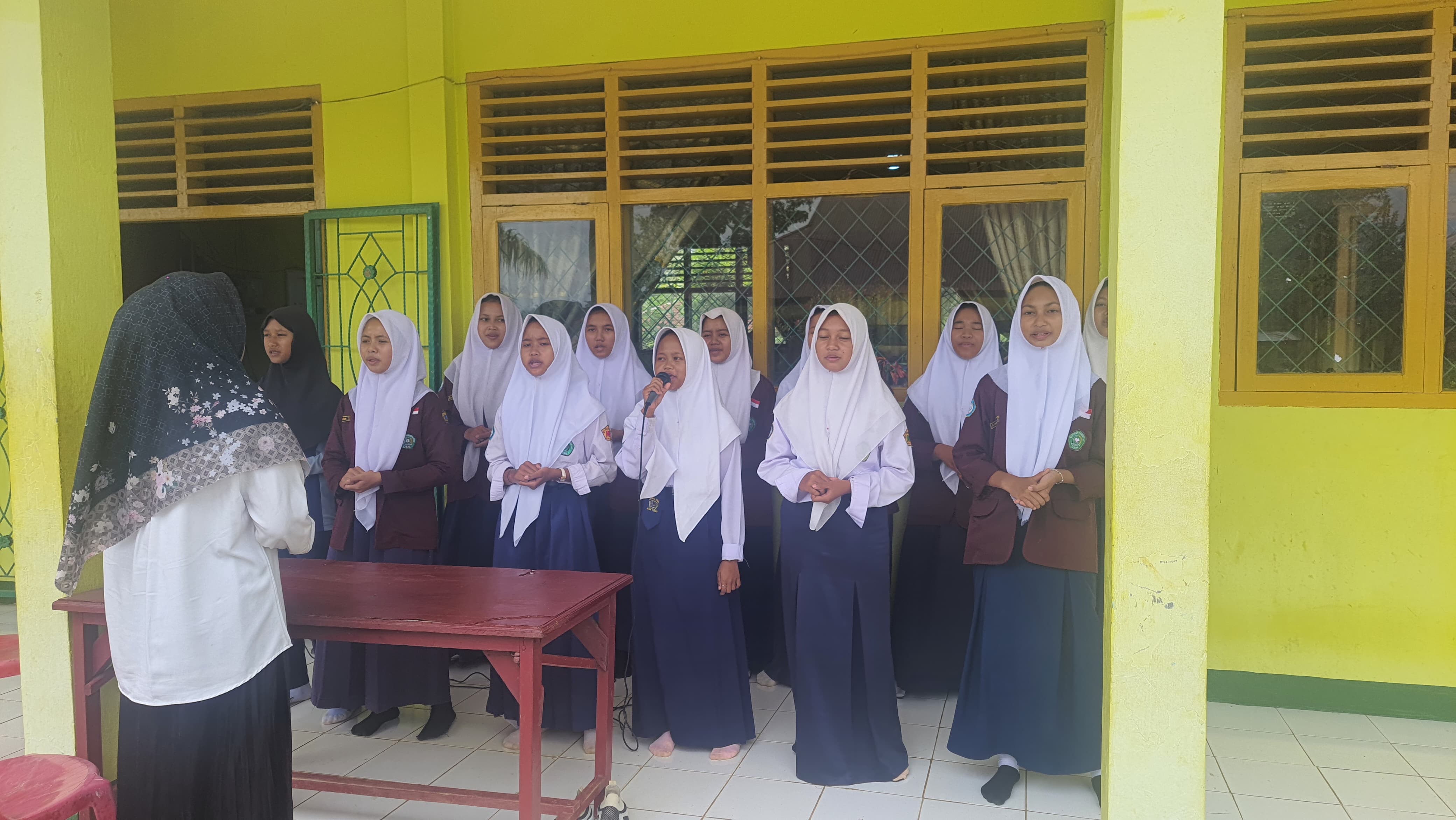 Lomba Sholawat Tingkat SMP Sederajat se-Kabupaten Tebo dalam Rangka Peringatan HUT SMAN 11 Tebo ke 18 Lomba Sholawat Tingkat SMP Sederajat se-Kabupaten Tebo dalam Rangka Peringatan HUT SMAN 11 Tebo ke 18